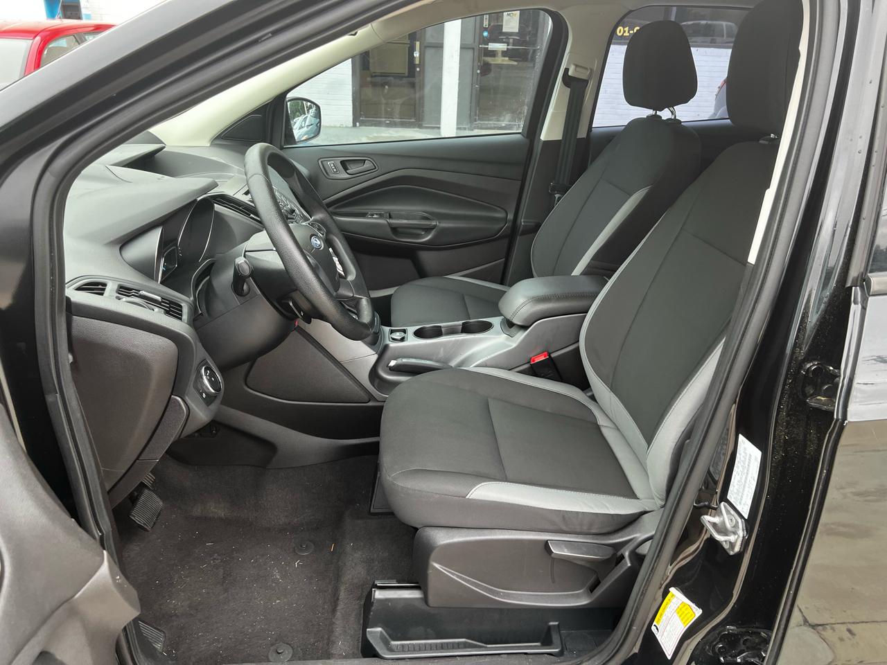 Ford Escape S FWD 2015