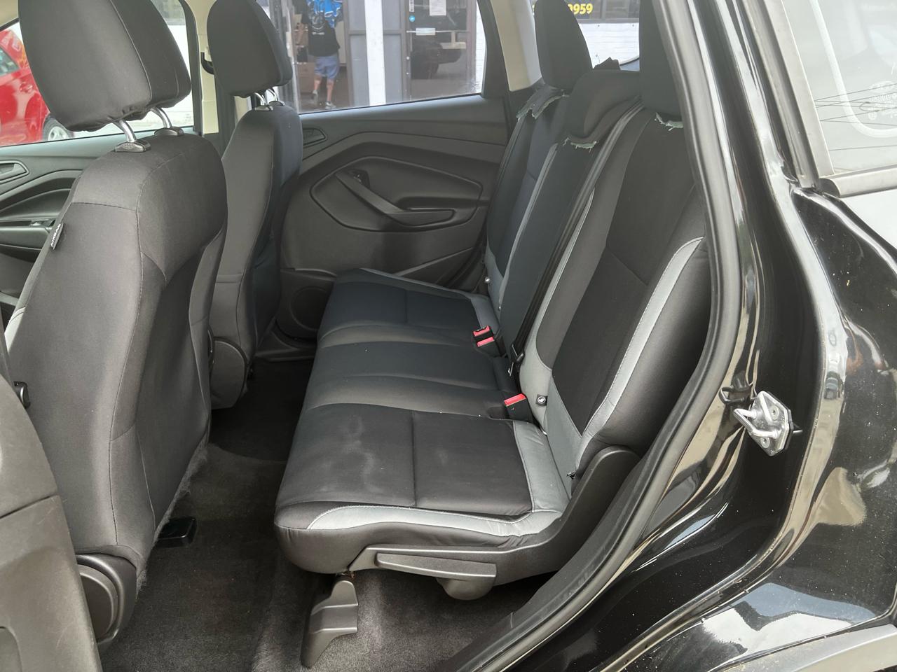 Ford Escape S FWD 2015