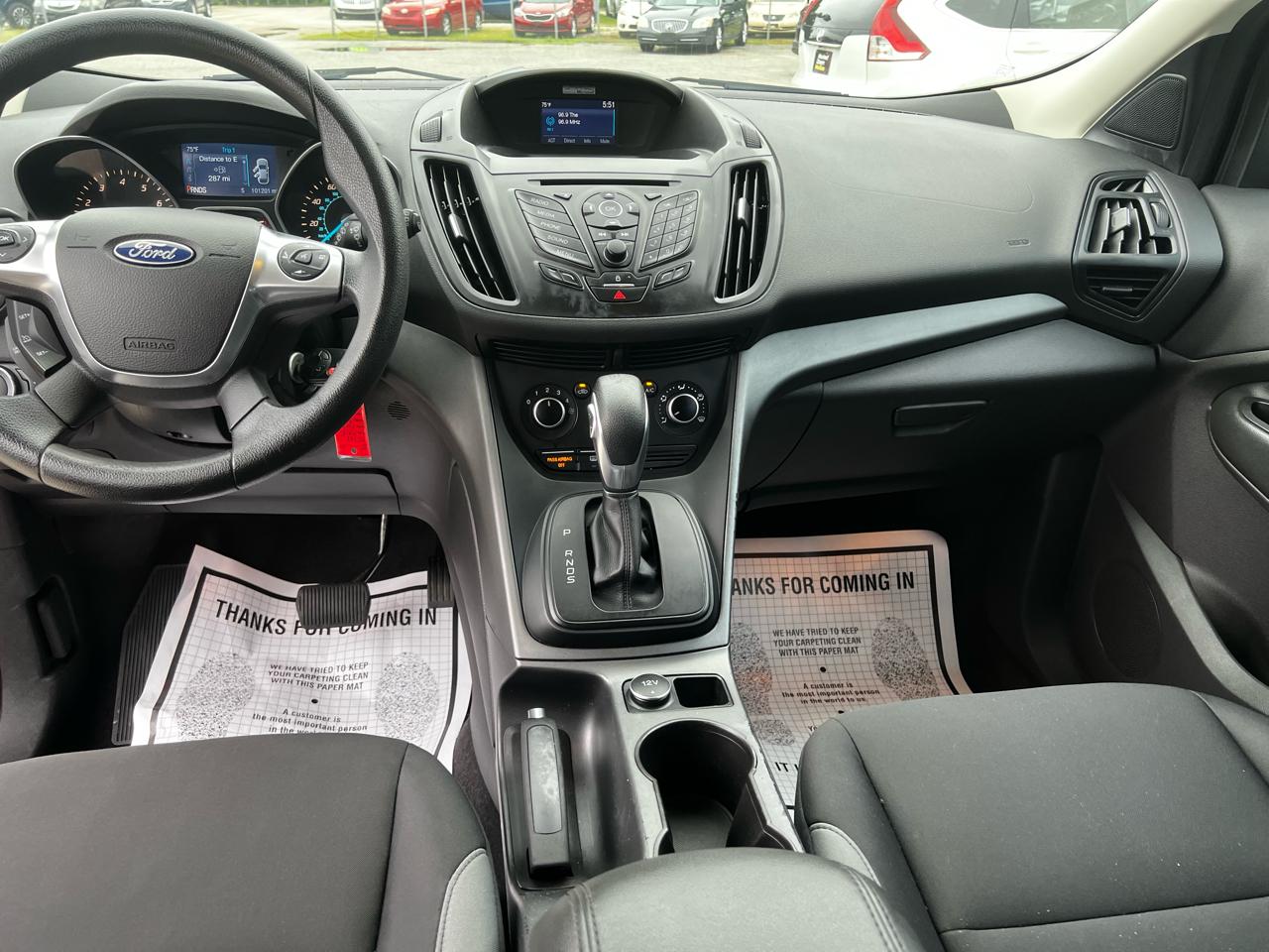 Ford Escape S FWD 2015