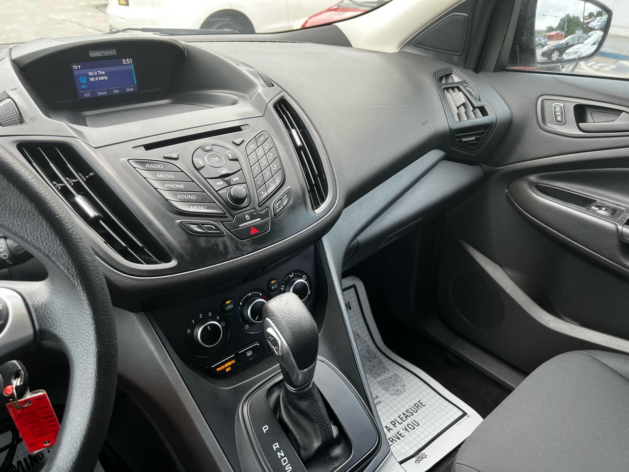 Ford Escape S FWD 2015