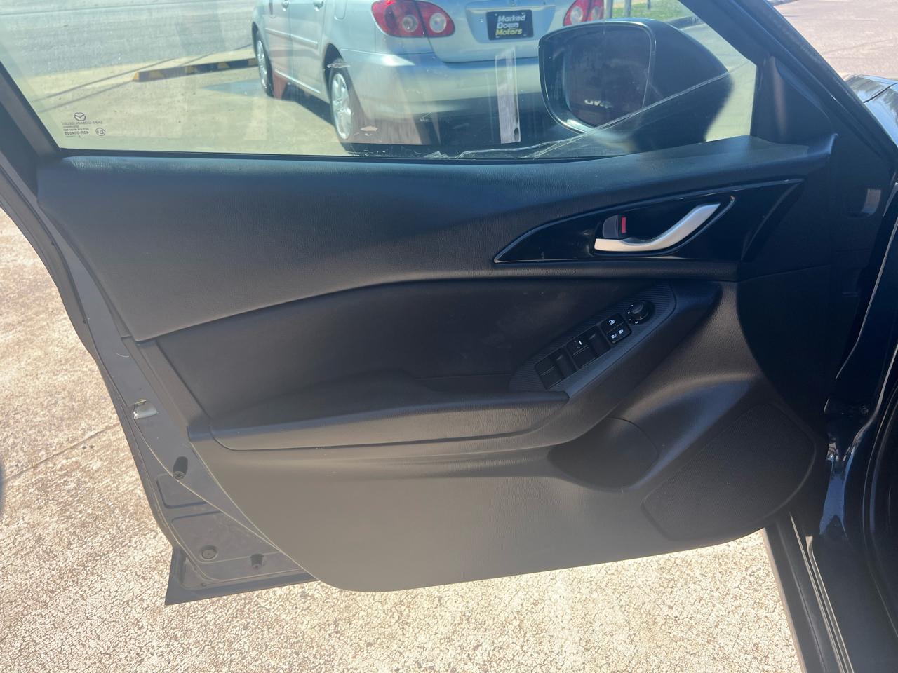 Mazda MAZDA3 i Sport AT 4-Door 2016