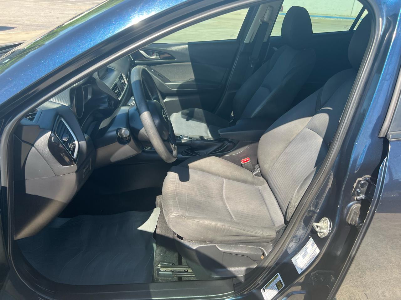 Mazda MAZDA3 i Sport AT 4-Door 2016