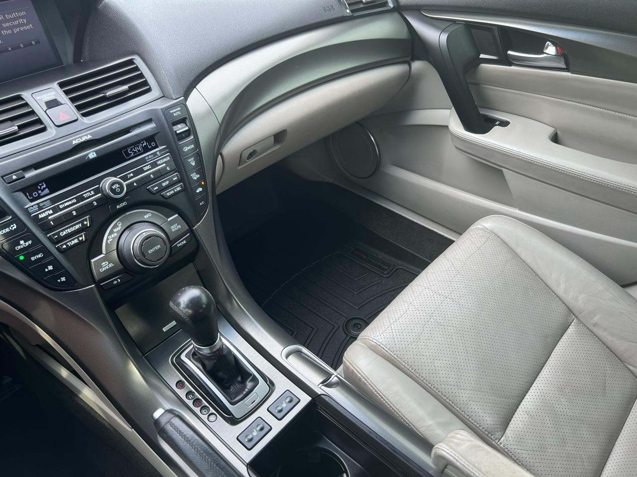 Acura TL 6-Speed AT with Tech Package and 18-In. WP 2012