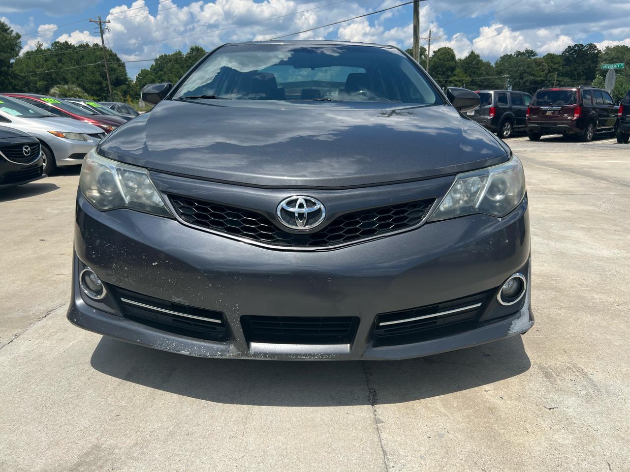 Toyota Camry SE 2012