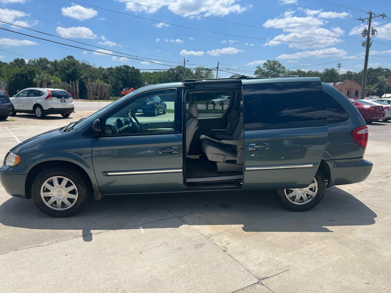 Chrysler Town & Country Touring 2006