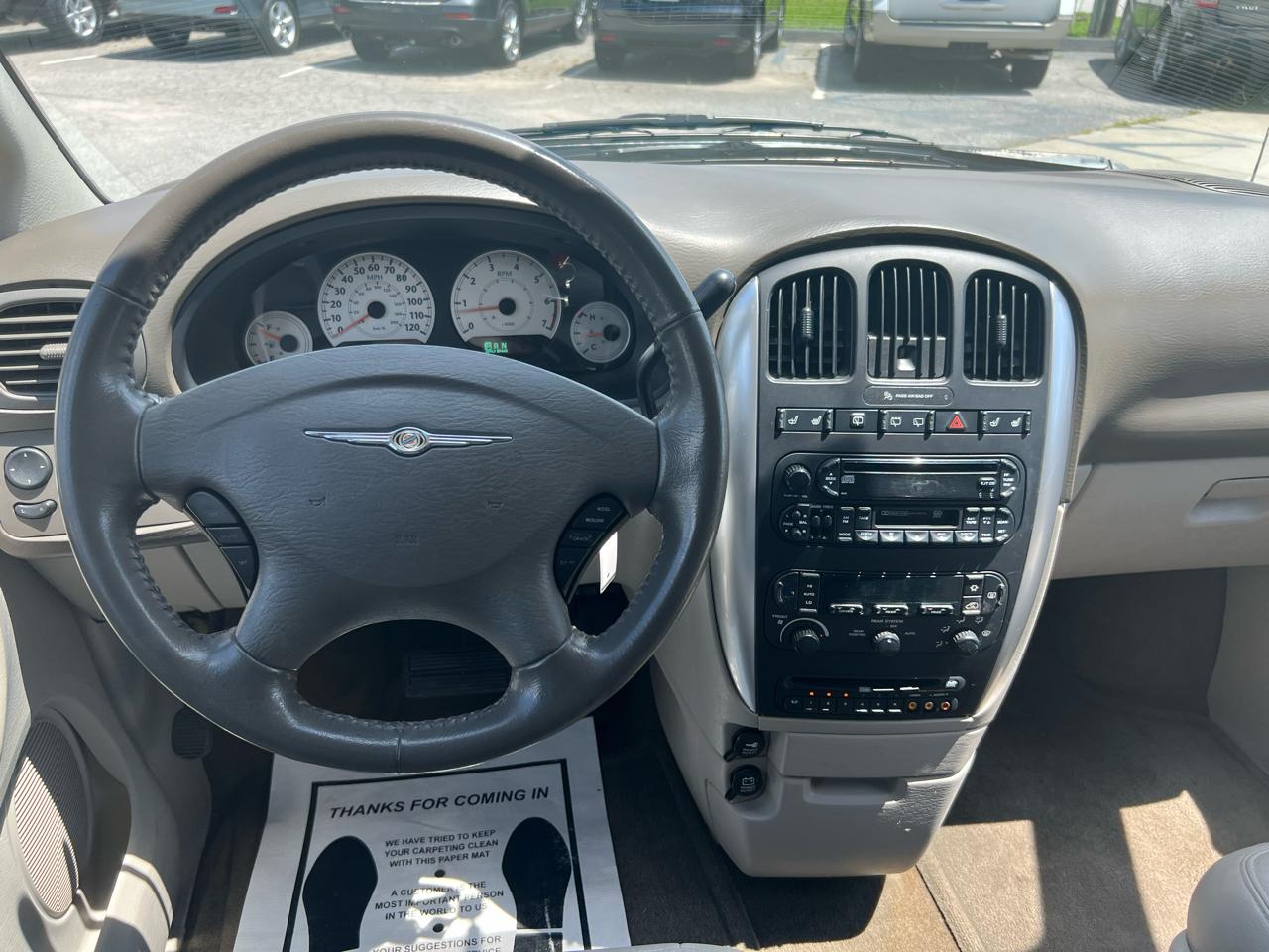 Chrysler Town & Country Touring 2006