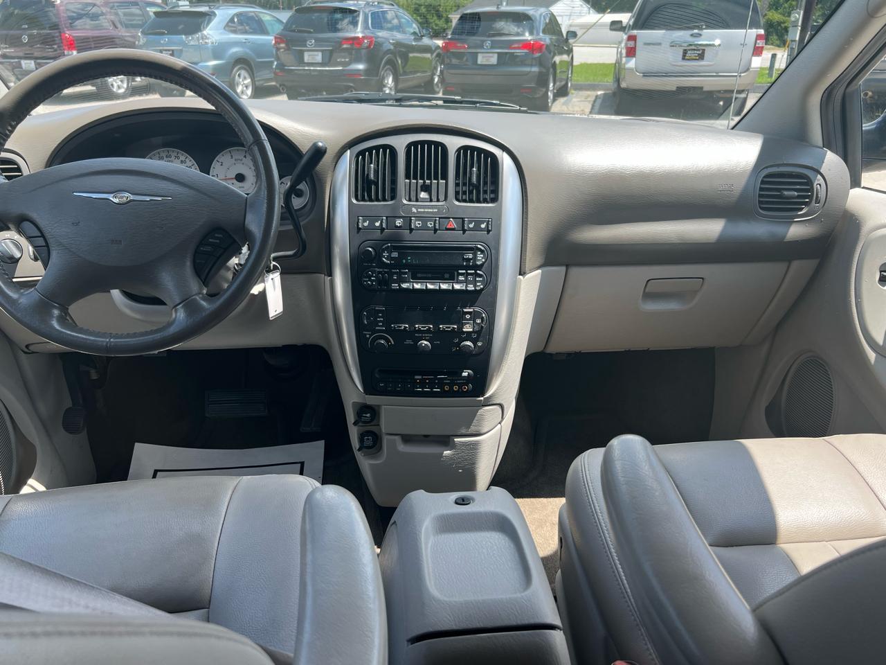 Chrysler Town & Country Touring 2006