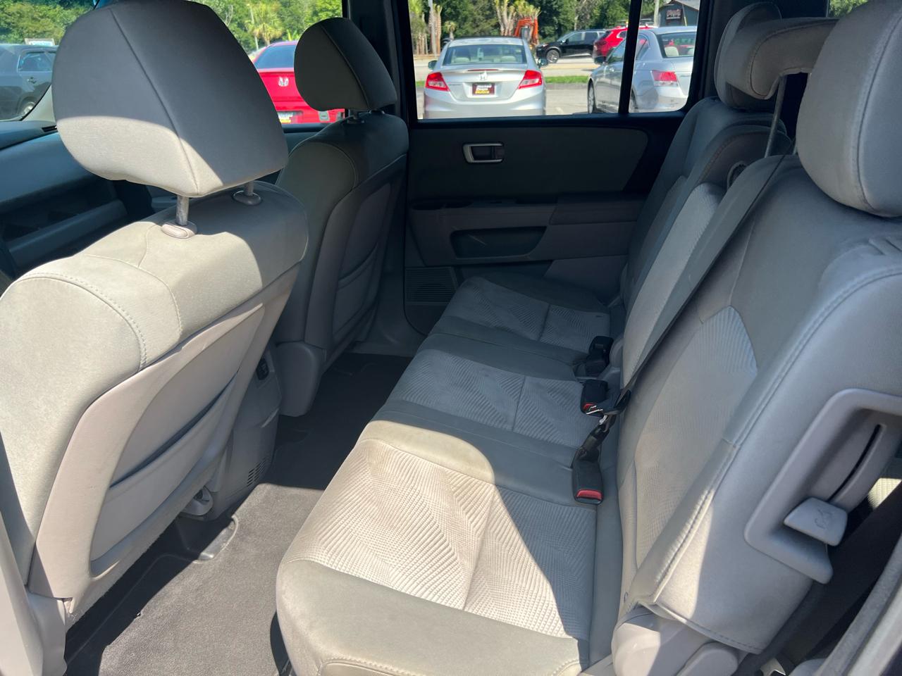 Honda Pilot LX 2WD 5-Spd AT 2013