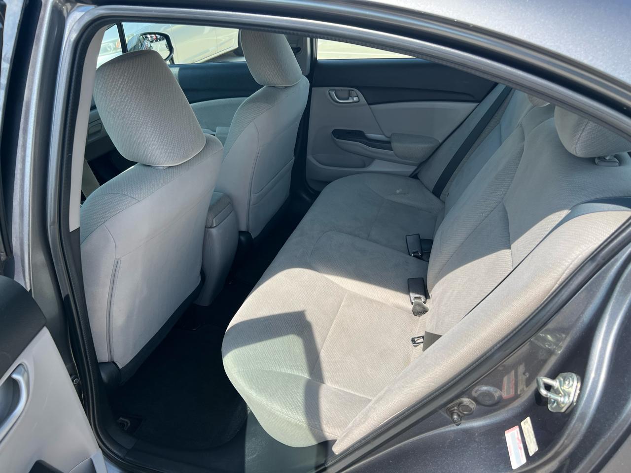 Honda Civic LX Sedan 5-Speed AT 2013