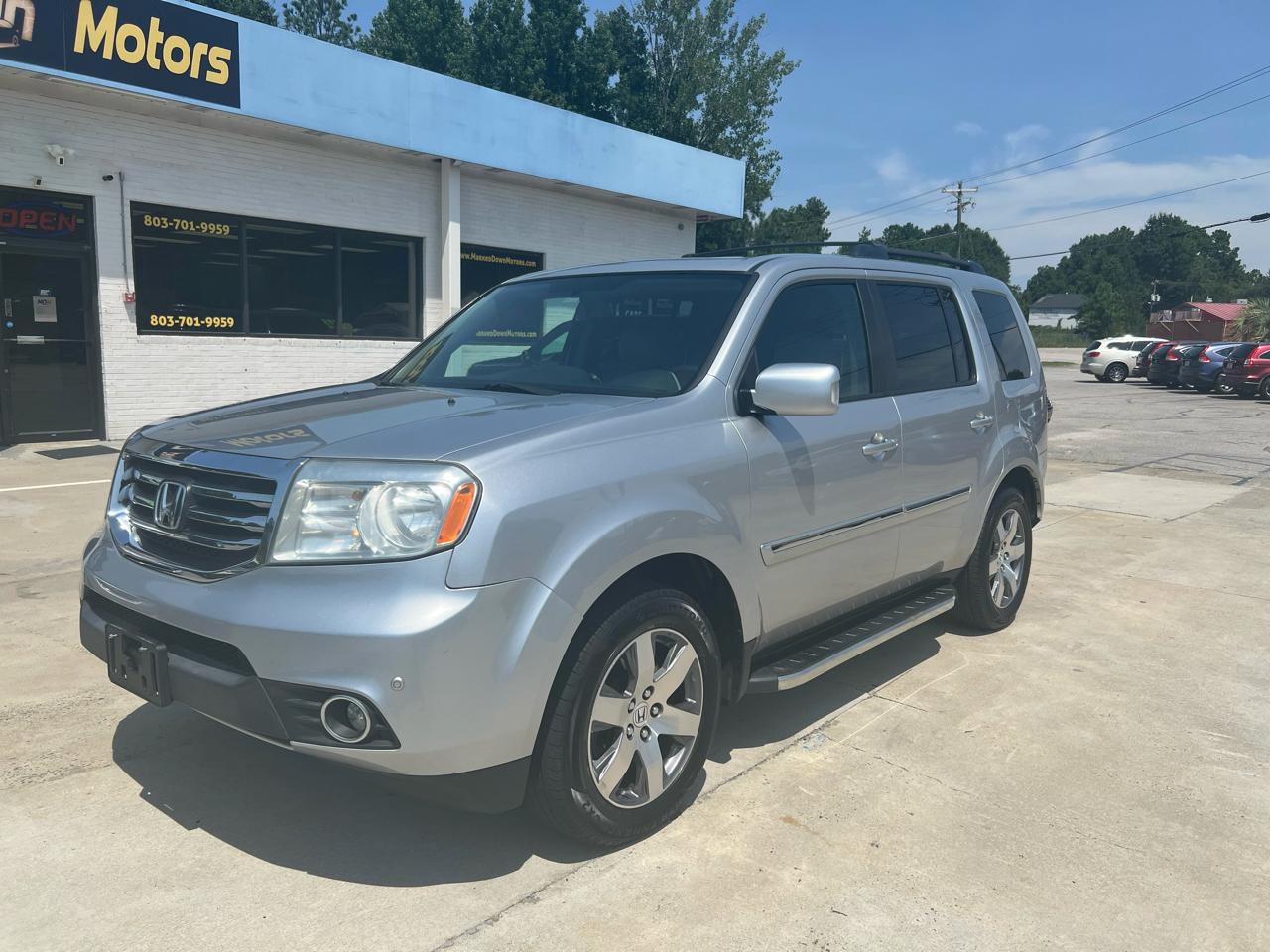 Honda Pilot Touring 4WD 5-Spd AT with DVD 2014