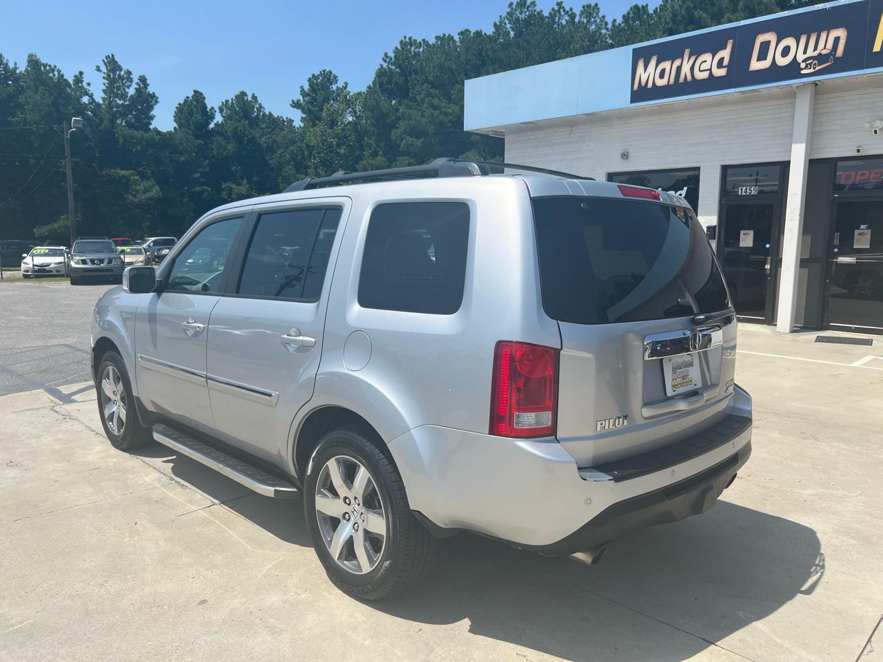 Honda Pilot Touring 4WD 5-Spd AT with DVD 2014