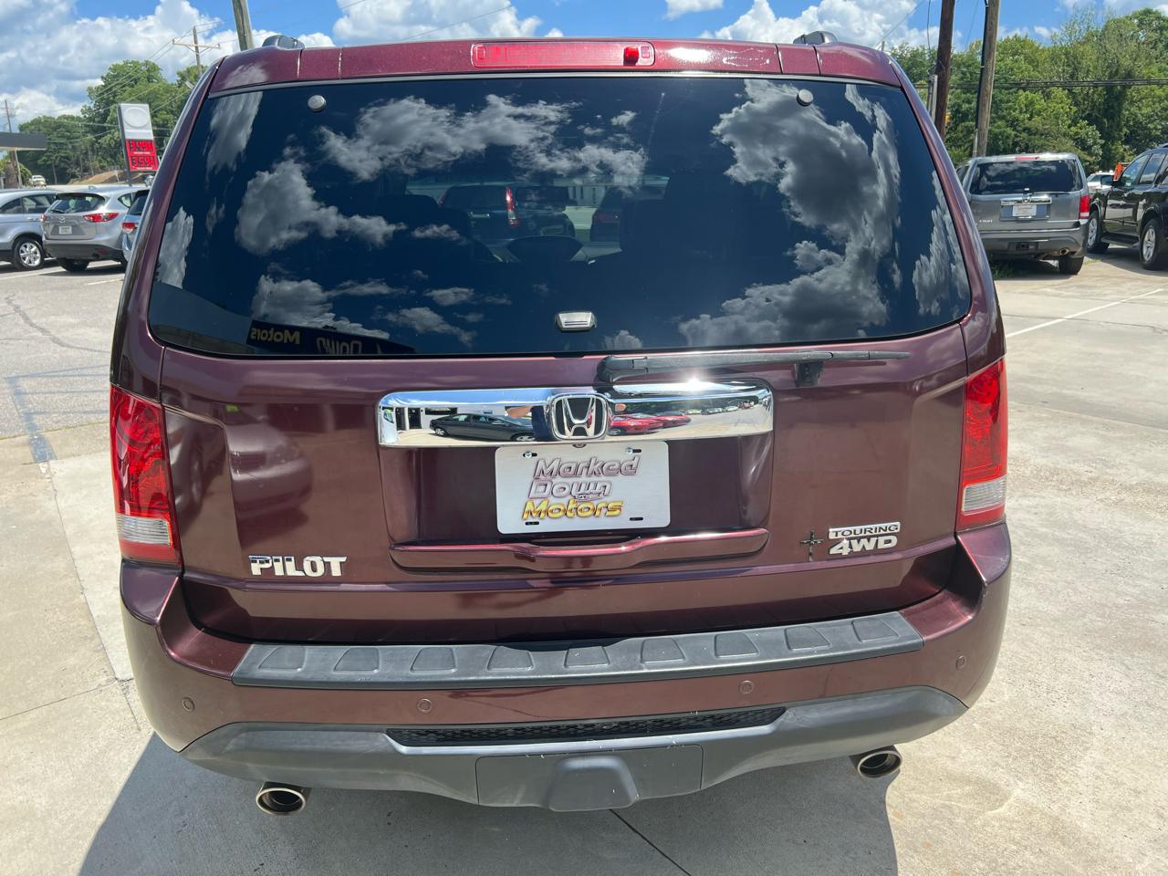 Honda Pilot Touring 4WD 5-Spd AT with DVD 2013