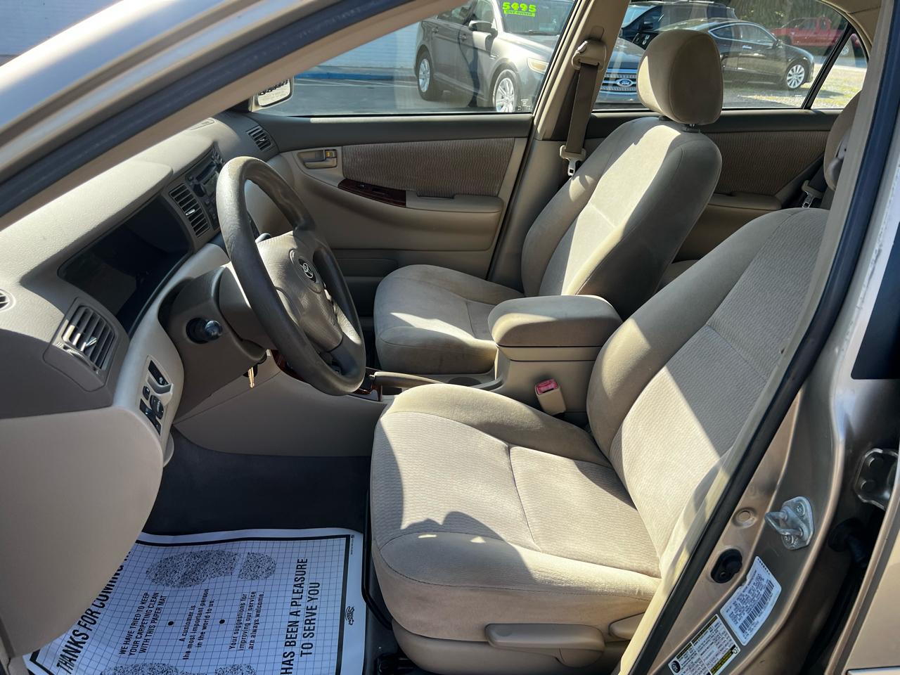 Toyota Corolla LE 2005