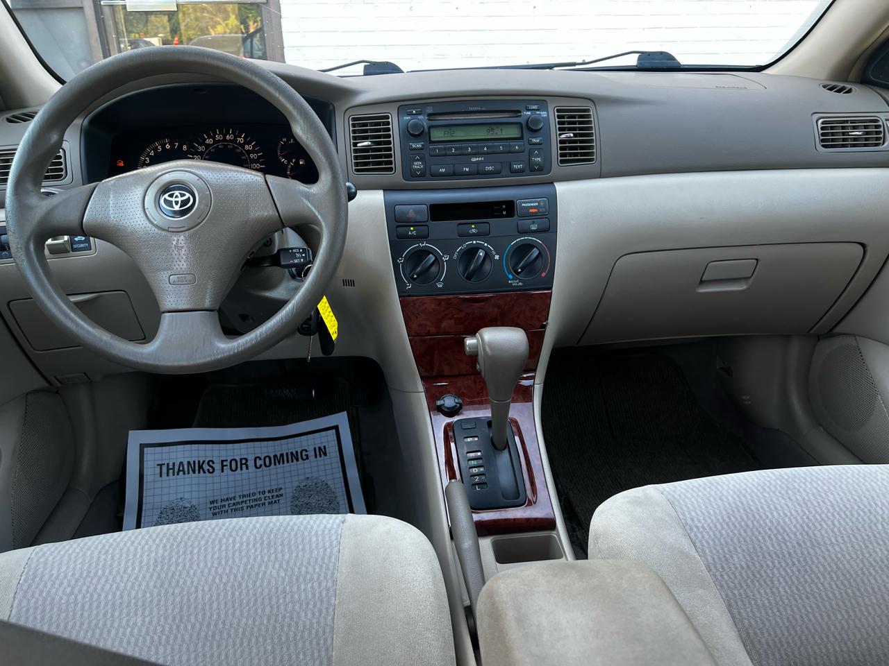 Toyota Corolla LE 2005