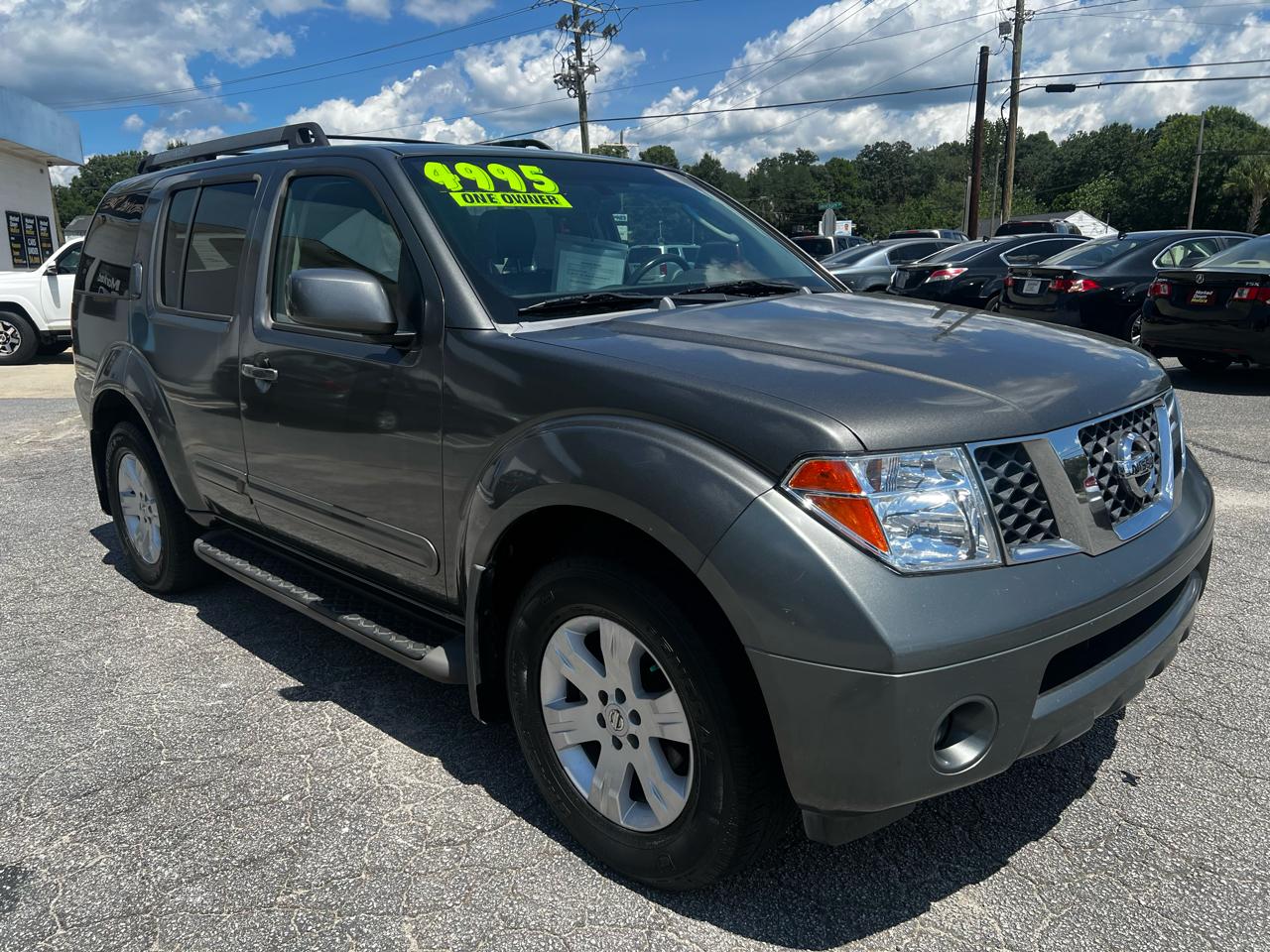 Nissan Pathfinder LE 4WD 2005