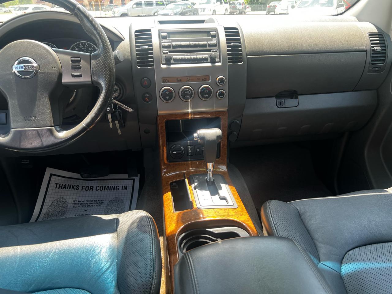 Nissan Pathfinder LE 4WD 2005