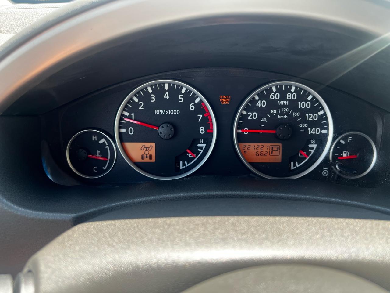 Nissan Pathfinder LE 4WD 2005