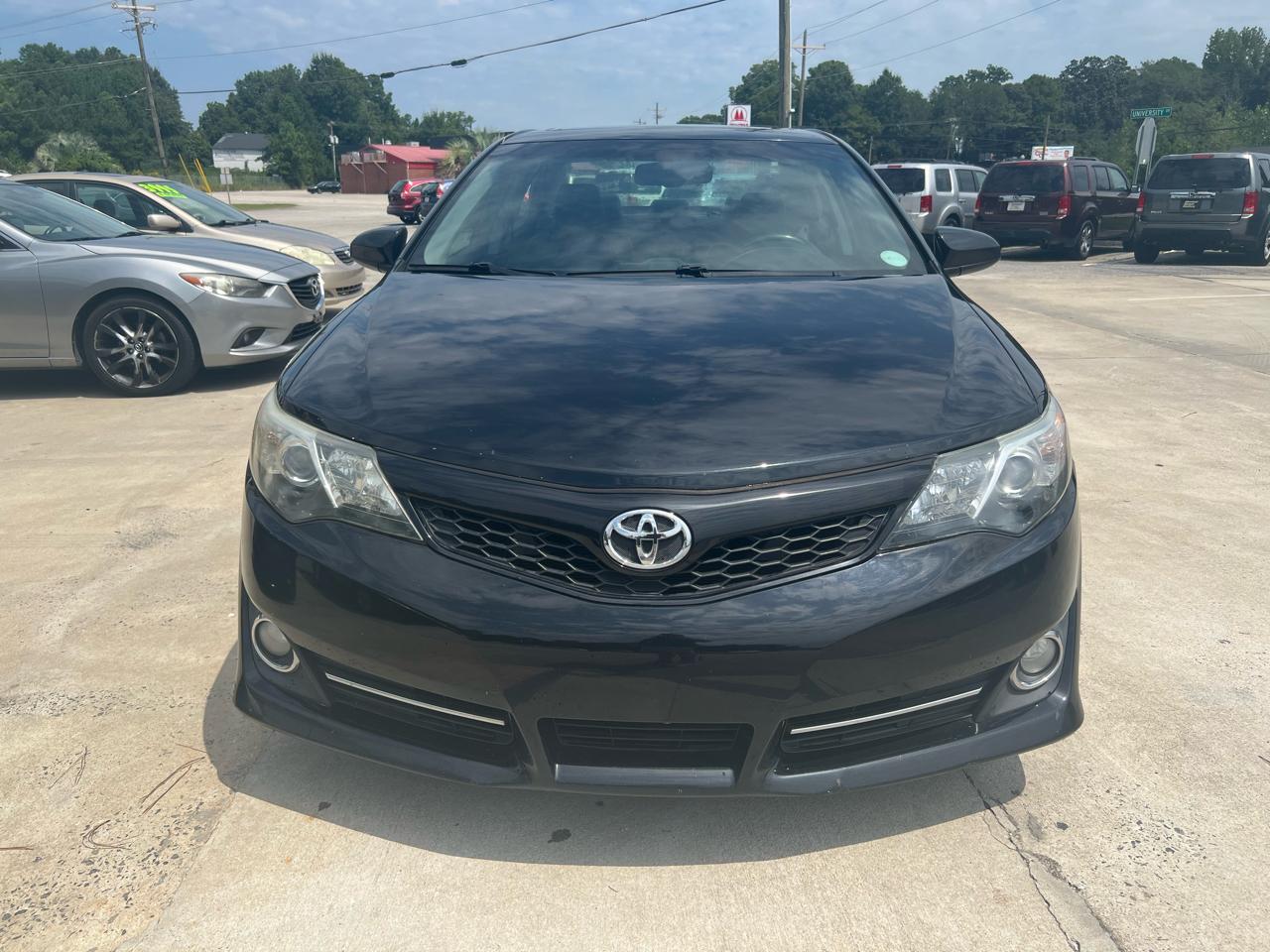 Toyota Camry SE 2012