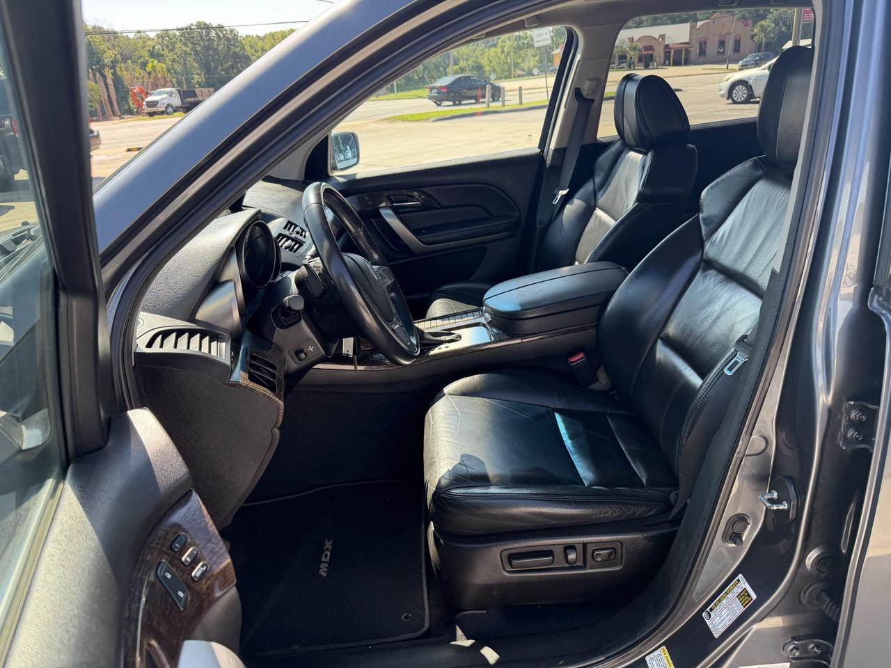Acura MDX 6-Spd AT w/Tech and Entertainment Package 2011