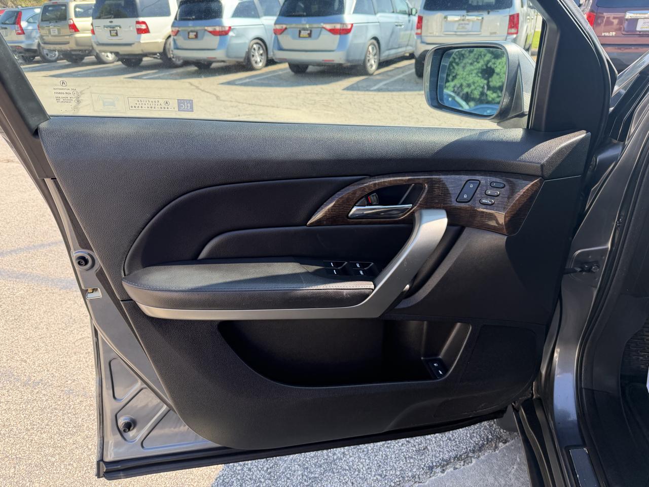 Acura MDX 6-Spd AT w/Tech and Entertainment Package 2011