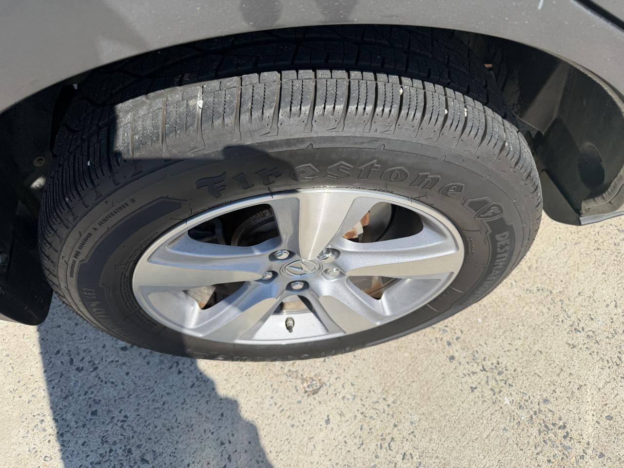 Acura MDX 6-Spd AT w/Tech and Entertainment Package 2011