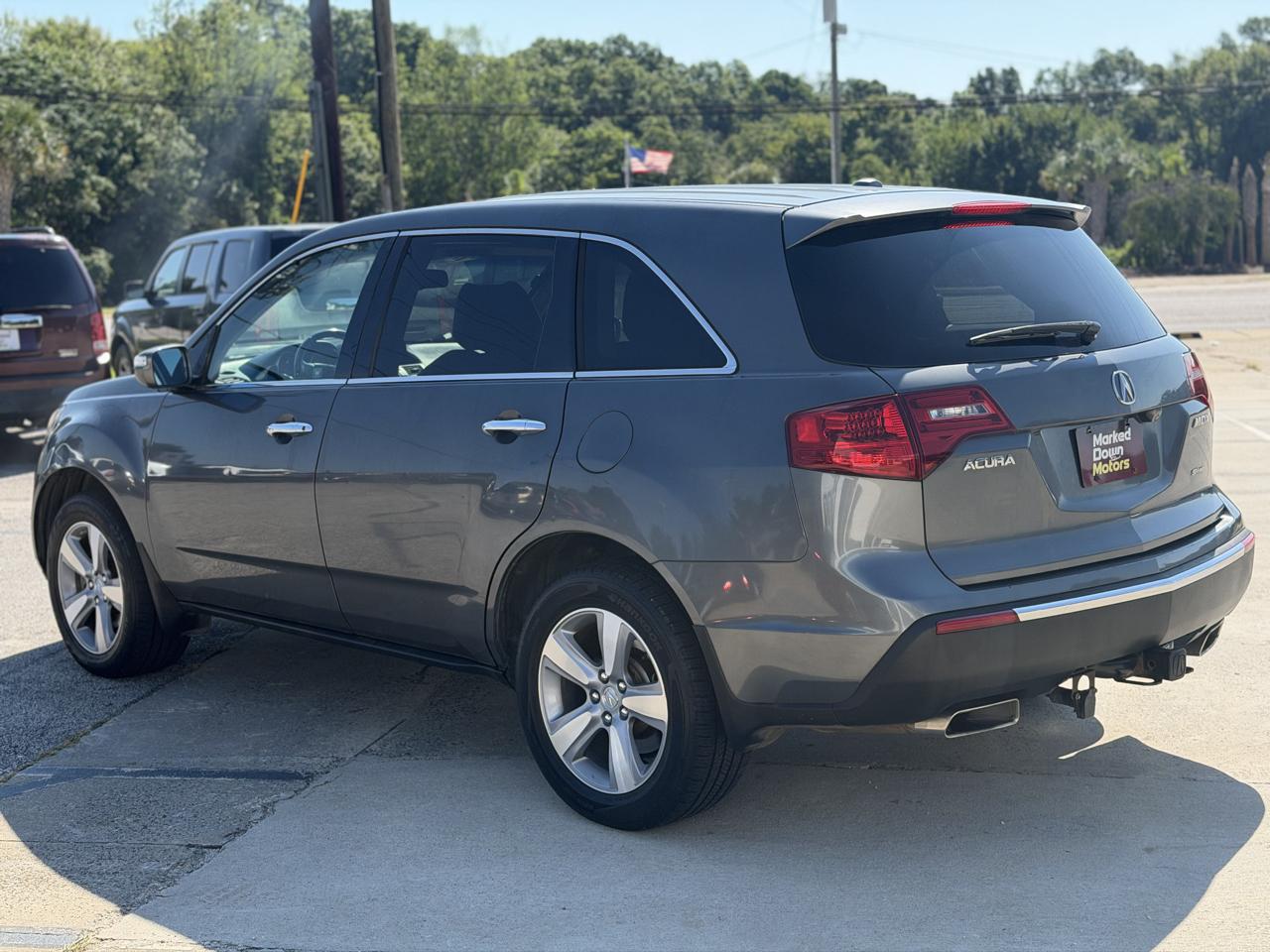 Acura MDX 6-Spd AT w/Tech and Entertainment Package 2011