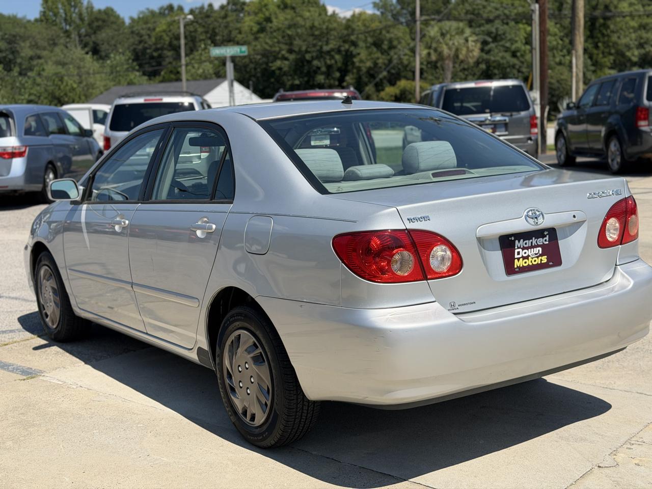Toyota Corolla LE 2005