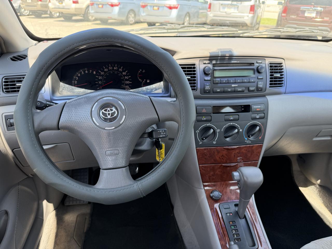 Toyota Corolla LE 2005