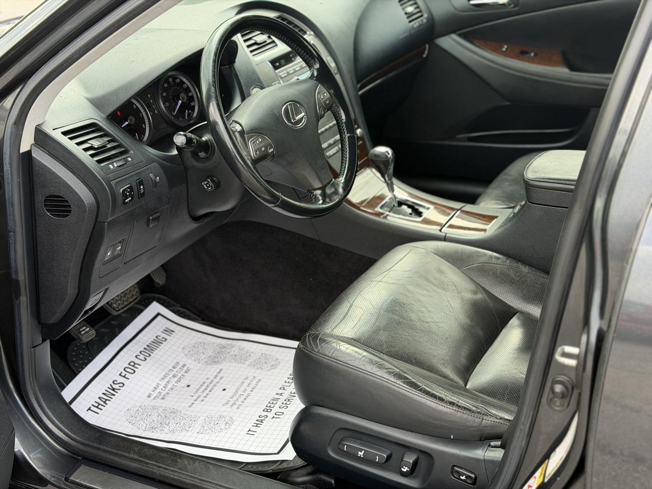 Lexus ES 350 Sedan 2010