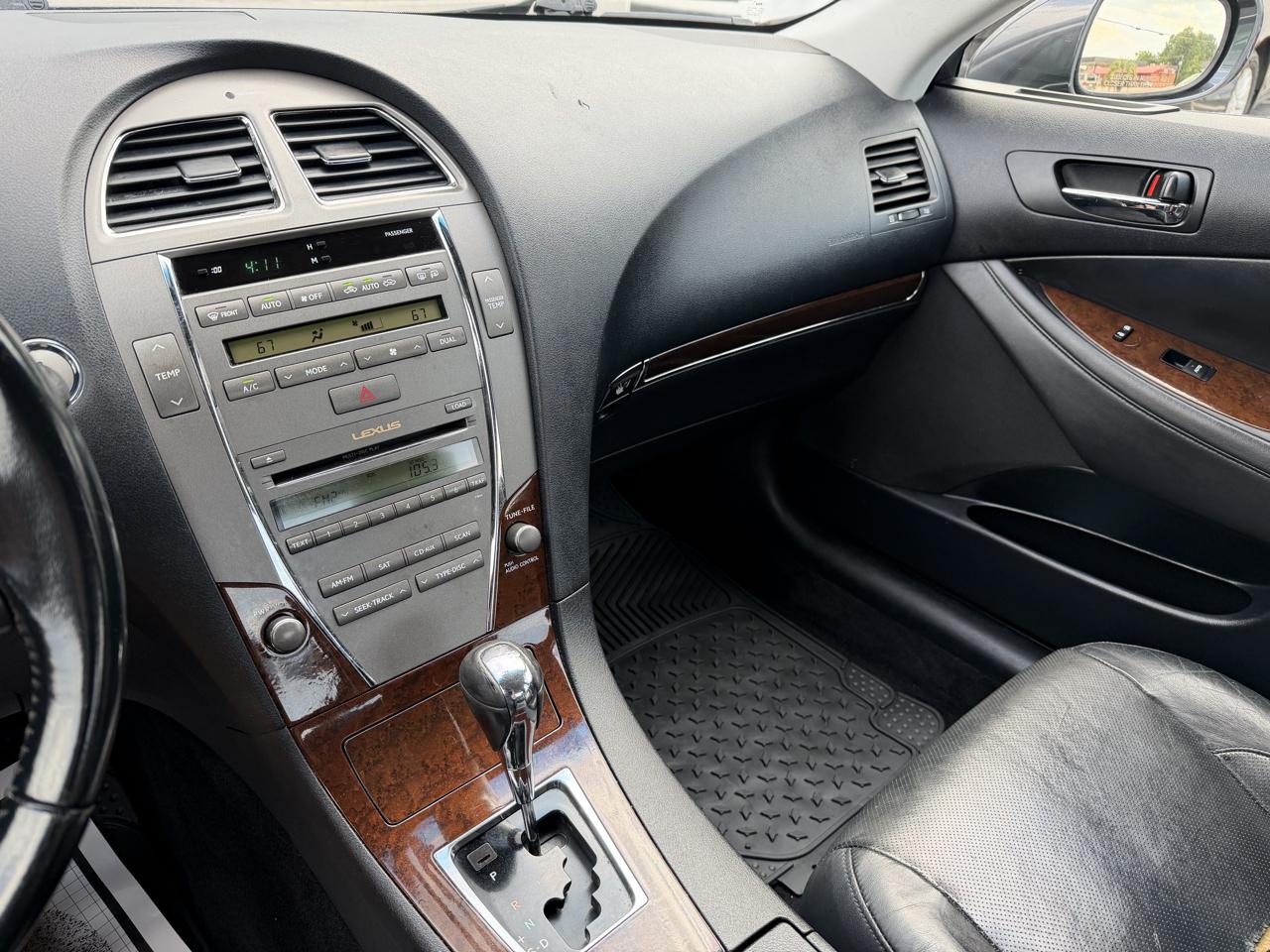 Lexus ES 350 Sedan 2010