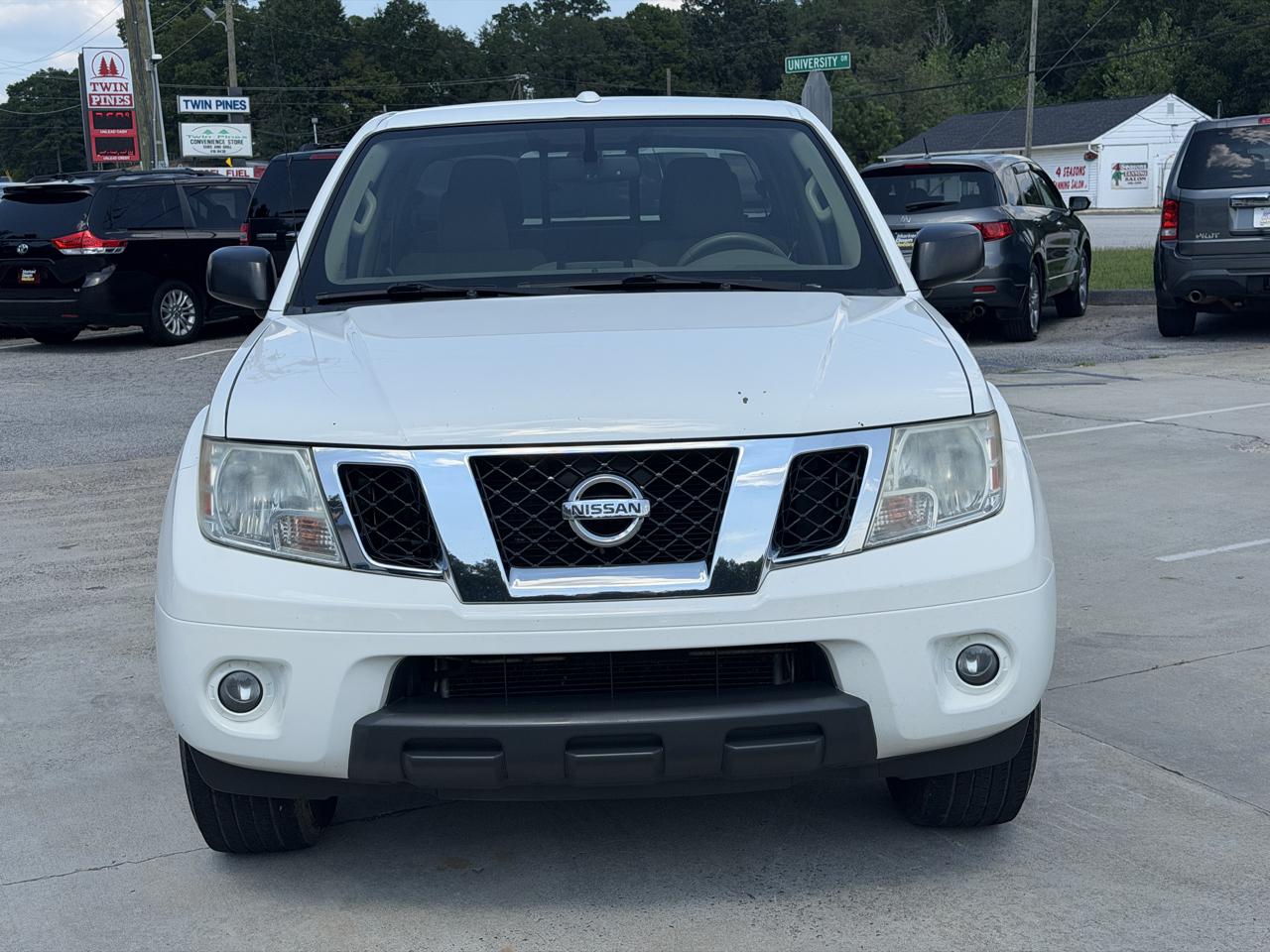 Nissan Frontier SV 2015
