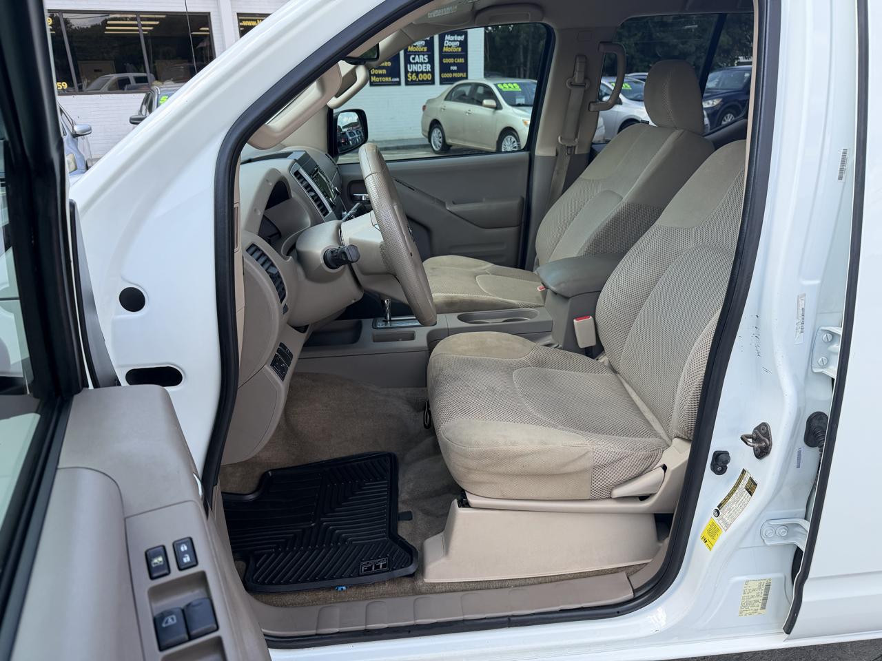 Nissan Frontier SV 2015