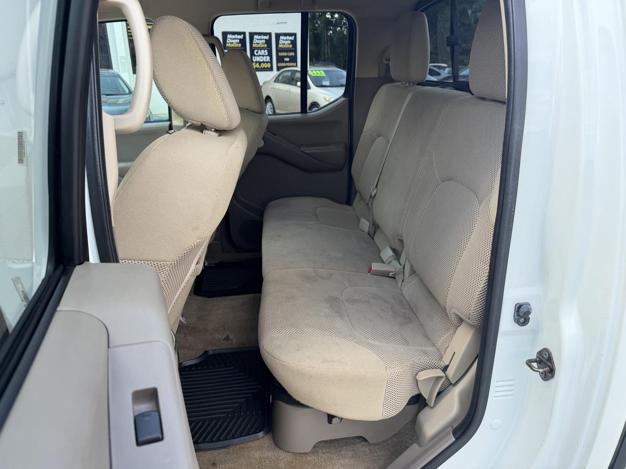 Nissan Frontier SV 2015