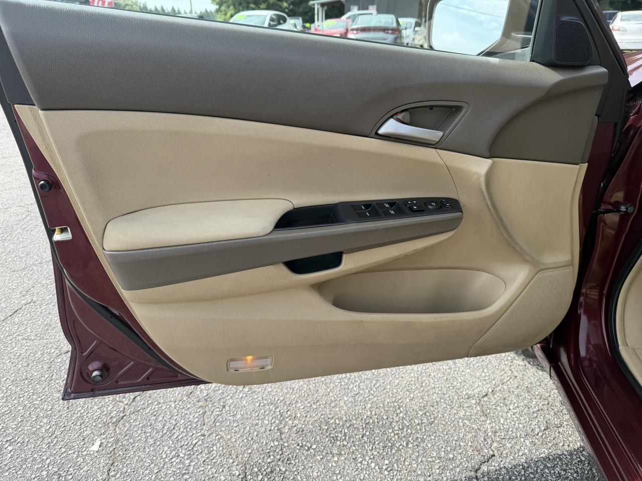 Honda Accord LX-P Sedan AT 2008