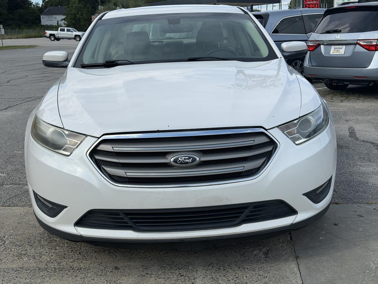 Ford Taurus SEL FWD 2013