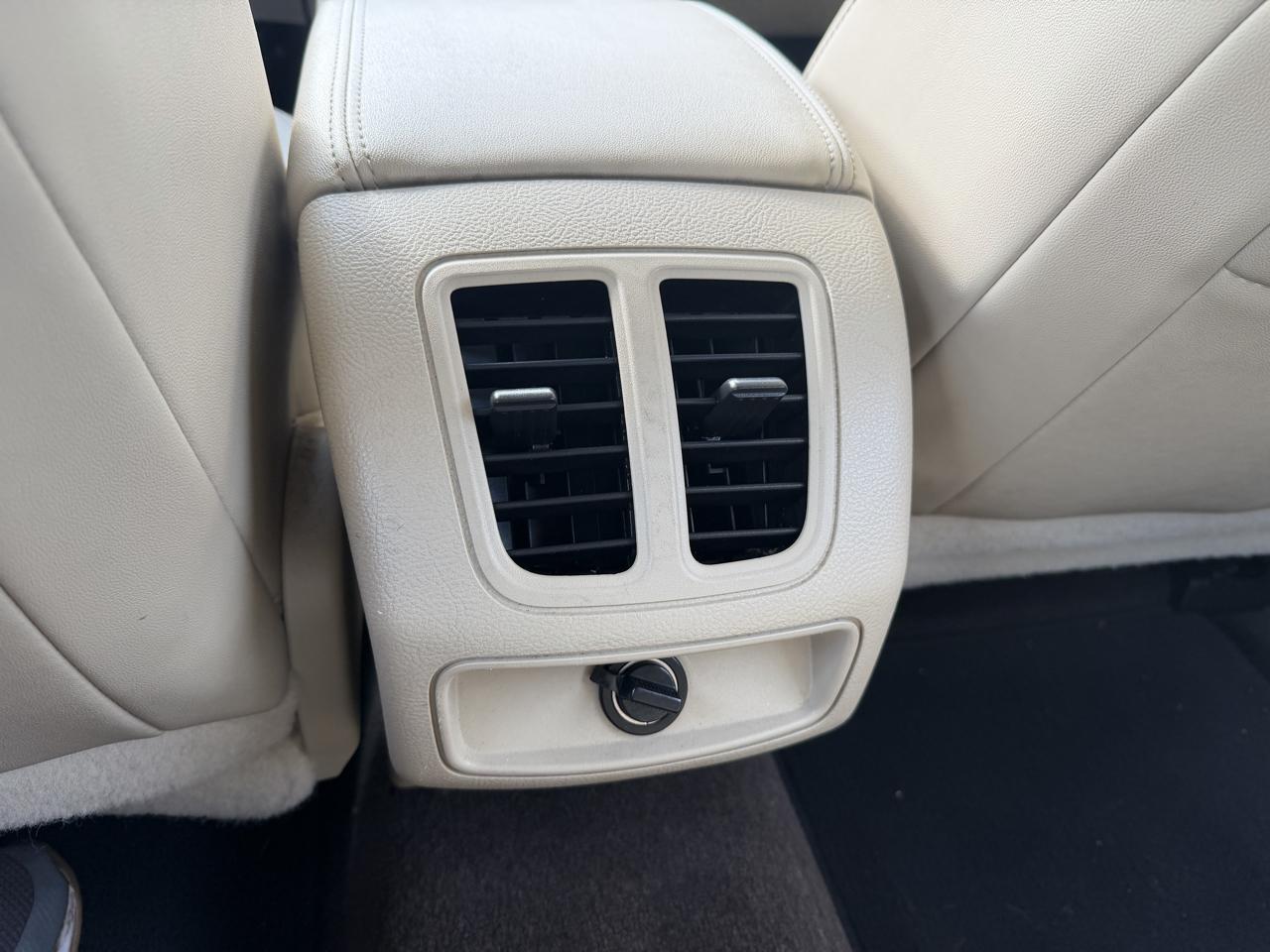 Ford Taurus SEL FWD 2013
