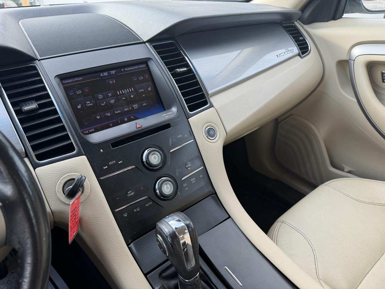 Ford Taurus SEL FWD 2013