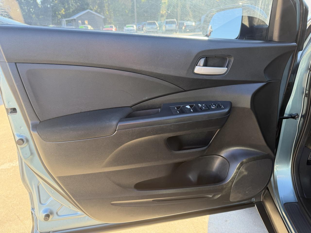 Honda CR-V LX 2WD 5-Speed AT 2013
