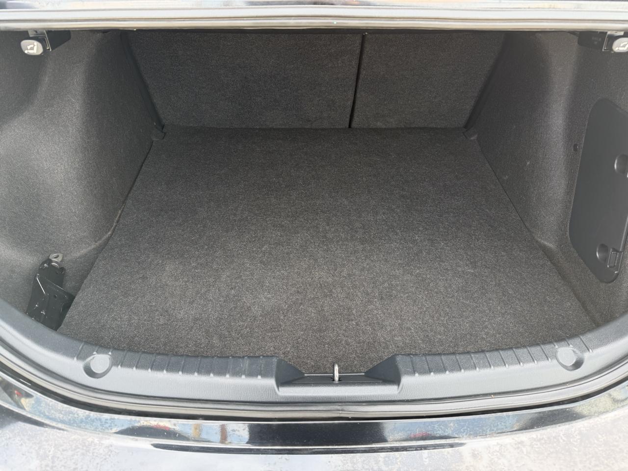 Mazda MAZDA3 i Sport AT 4-Door 2015
