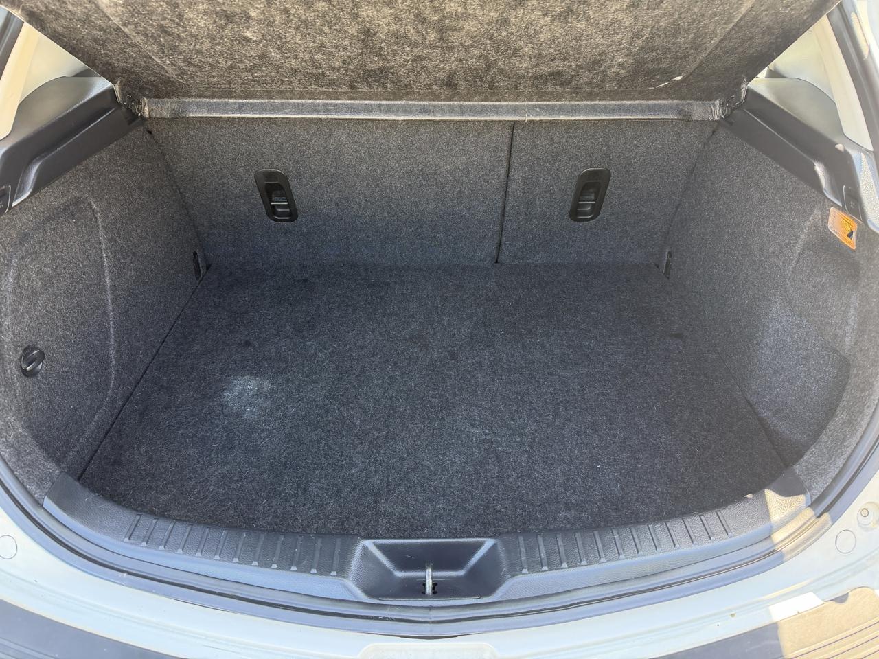 Mazda MAZDA3 I Touring 5-Door 2012