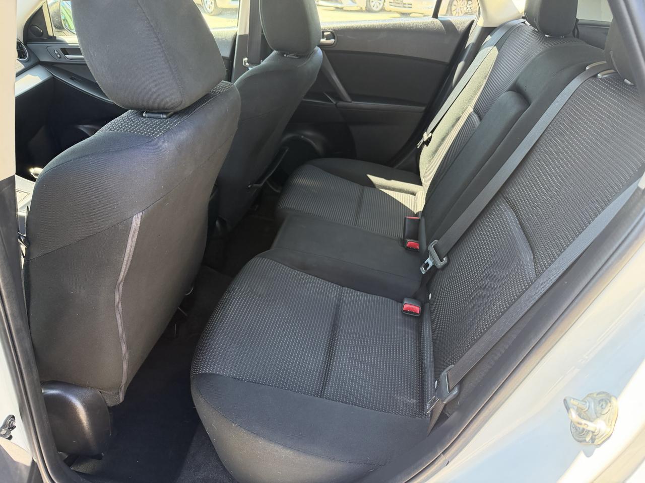 Mazda MAZDA3 I Touring 5-Door 2012