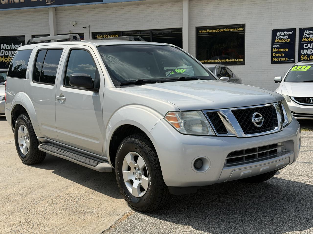 Nissan Pathfinder S 4WD 2011