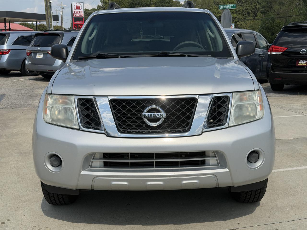 Nissan Pathfinder S 4WD 2011