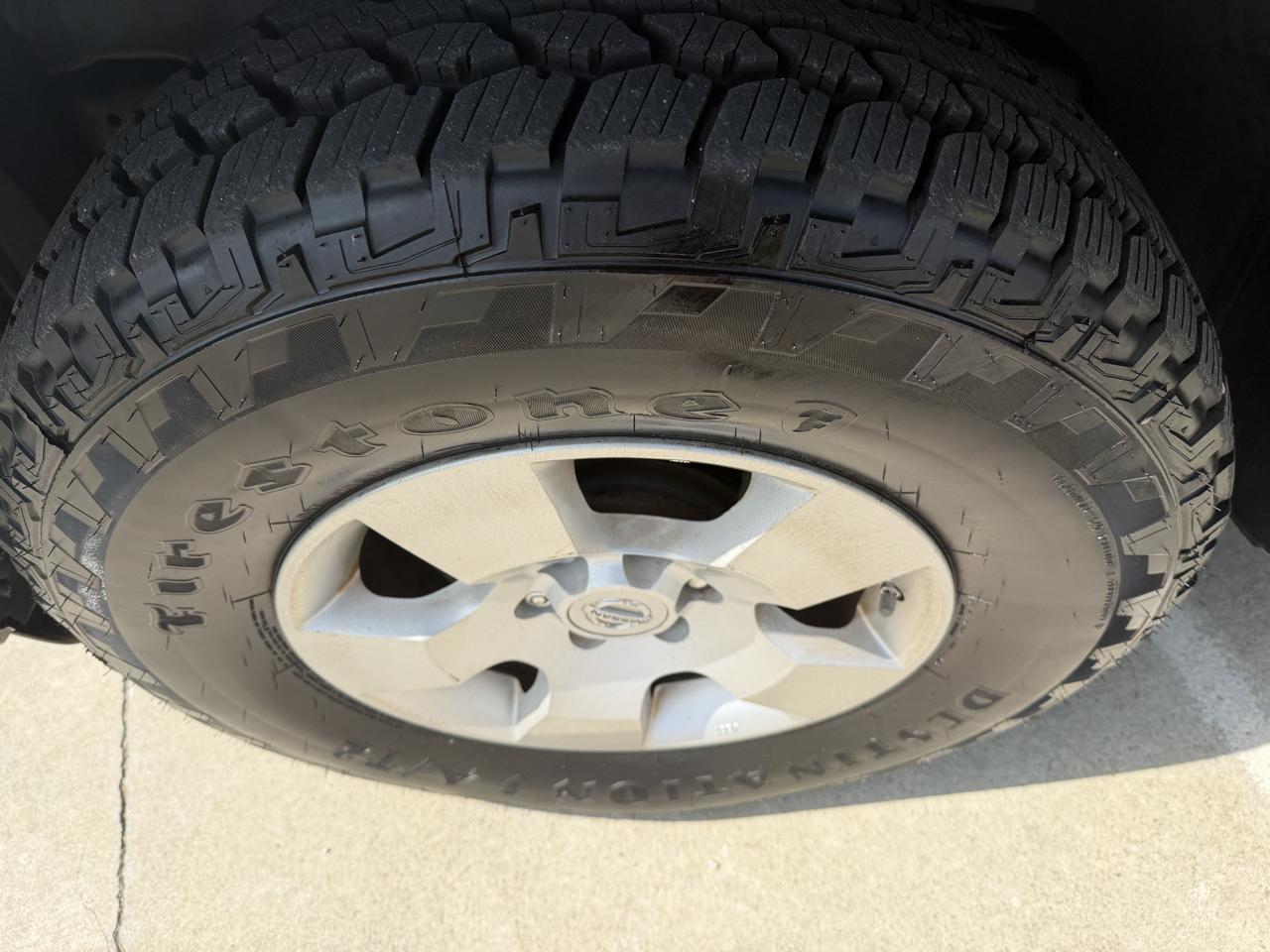 Nissan Pathfinder S 4WD 2011
