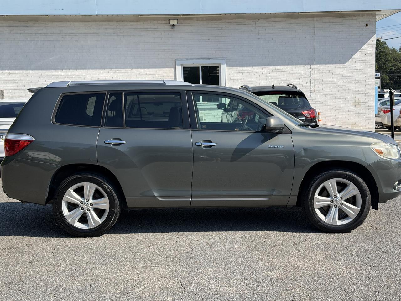 Toyota Highlander Limited AWD 2010