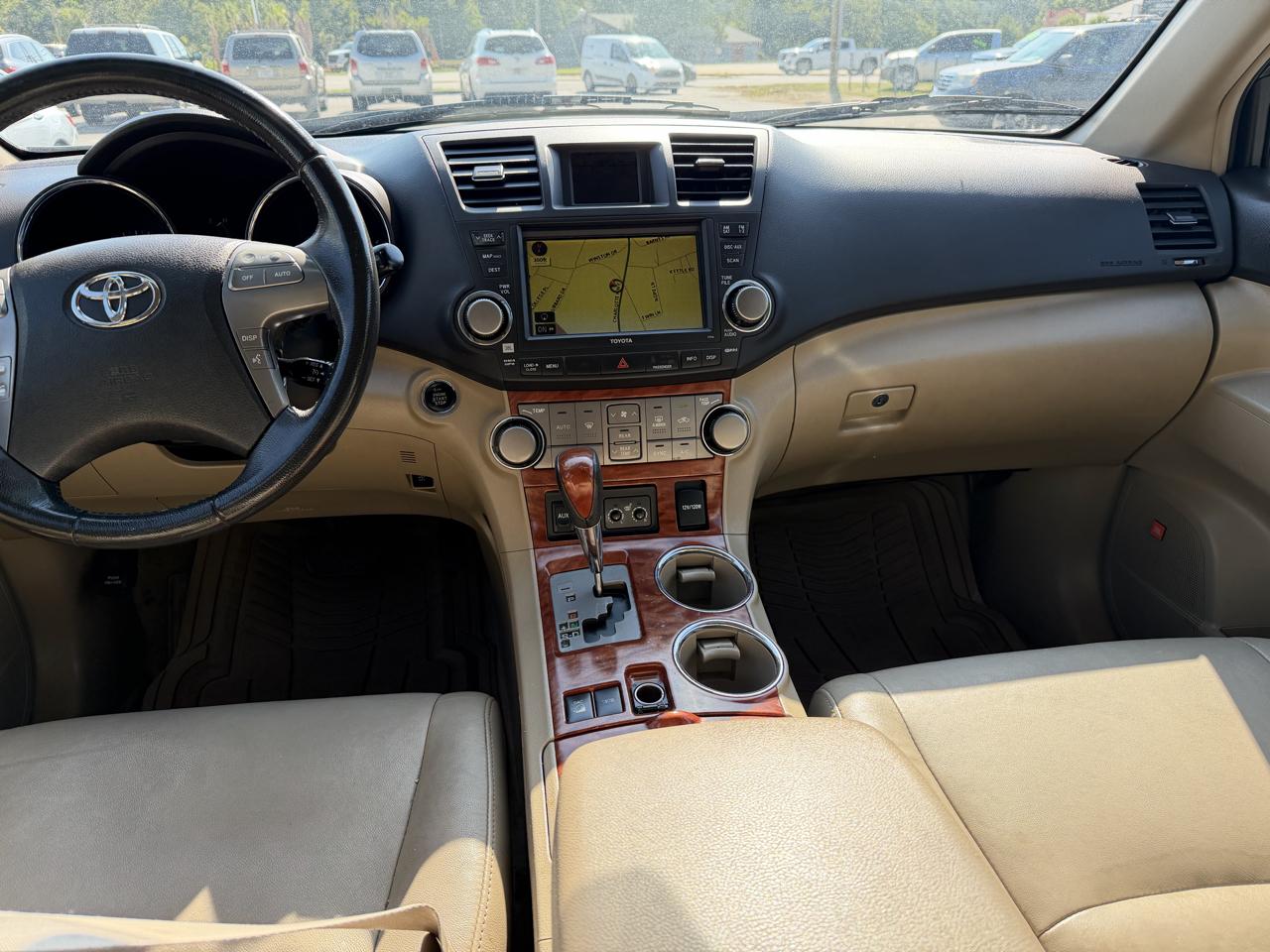 Toyota Highlander Limited AWD 2010