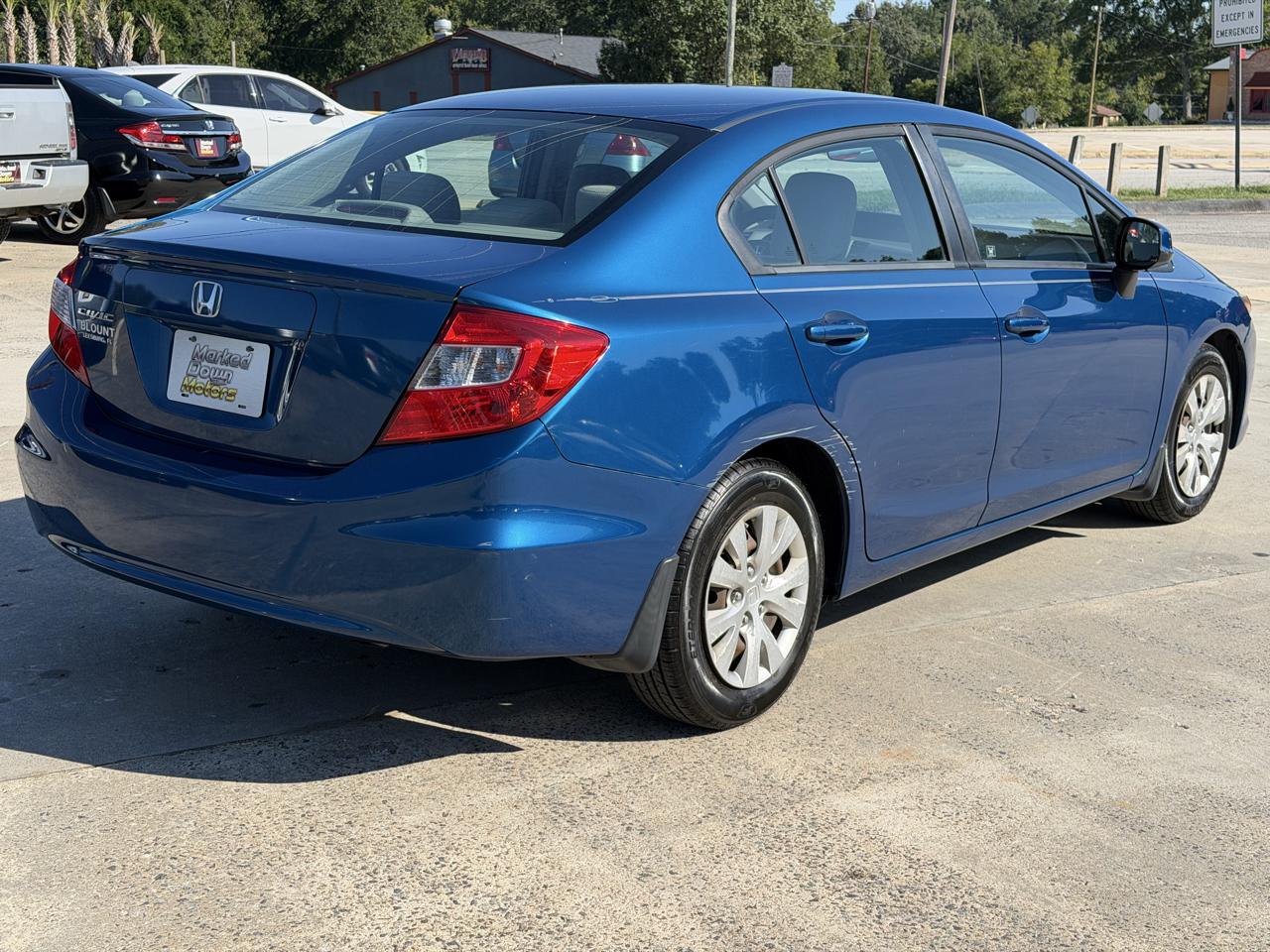 Honda Civic LX Sedan 5-Speed AT 2012