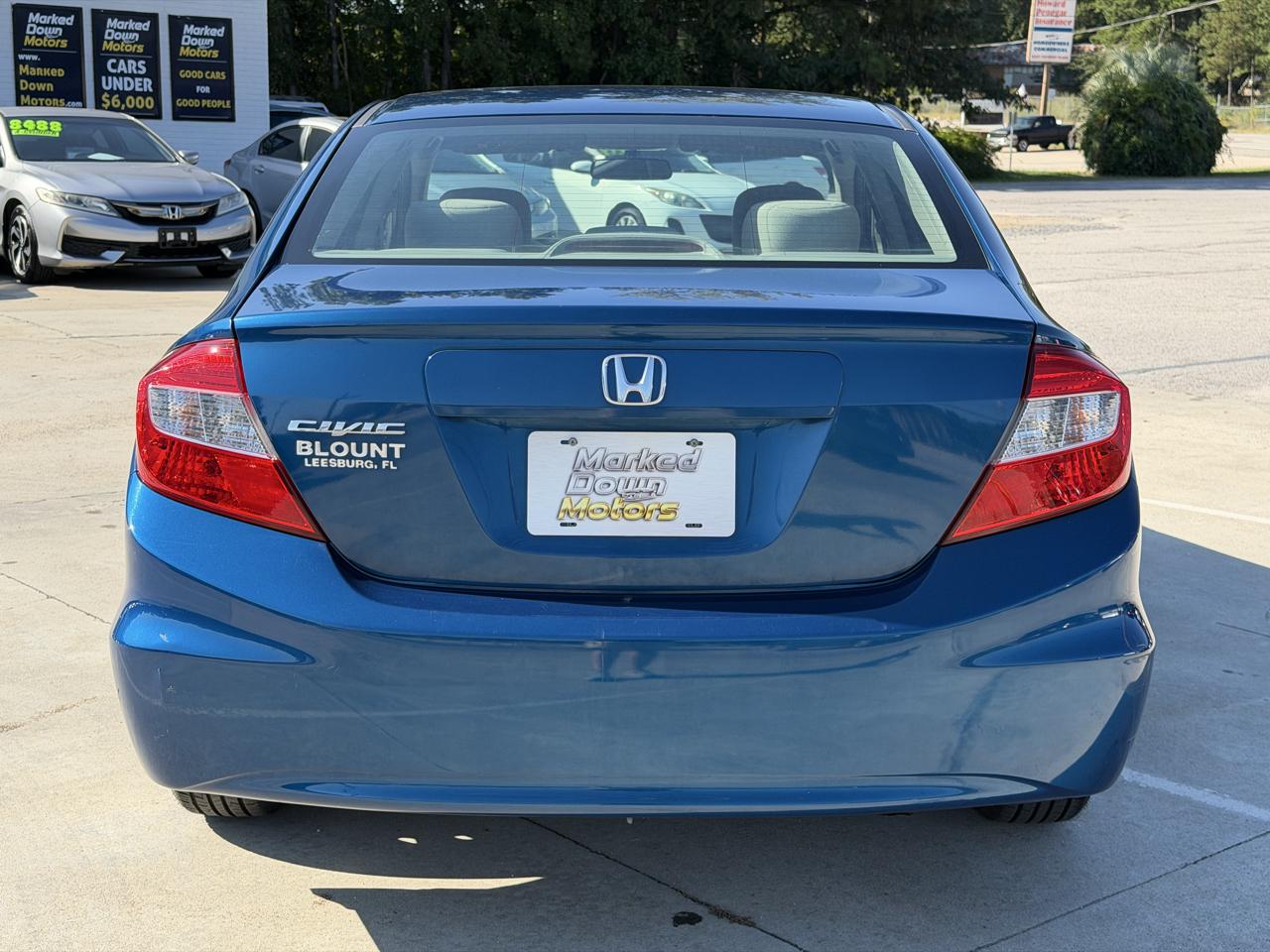 Honda Civic LX Sedan 5-Speed AT 2012