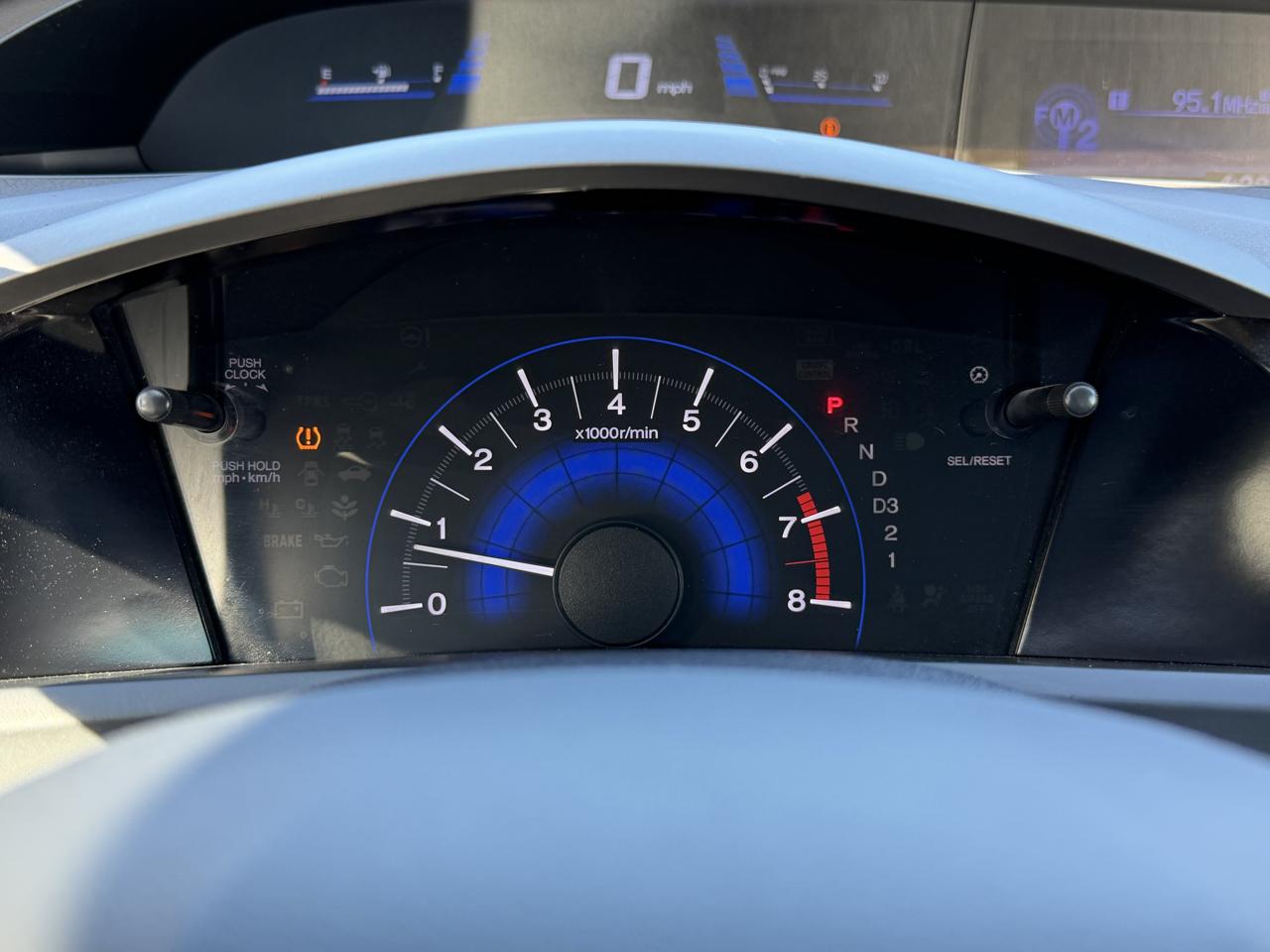 Honda Civic LX Sedan 5-Speed AT 2012