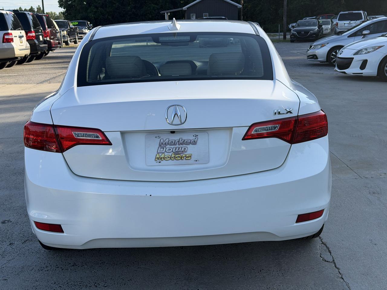 Acura ILX 5-Spd AT w/ Technology Package 2013